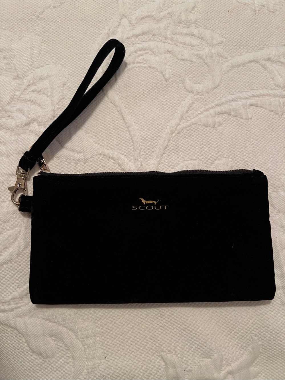 SCOUT Kate Velvet Wristlet Pouch